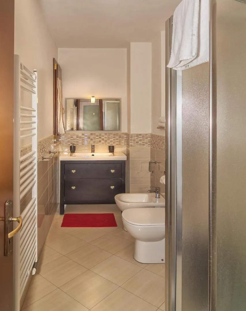Appartamenti Velez Pisa Apartman